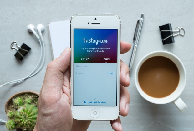 photo-sharing app like Instagram