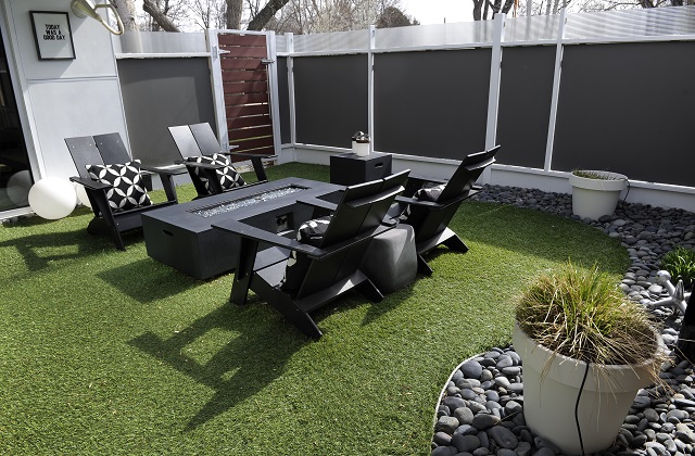 fake grass for home lawns