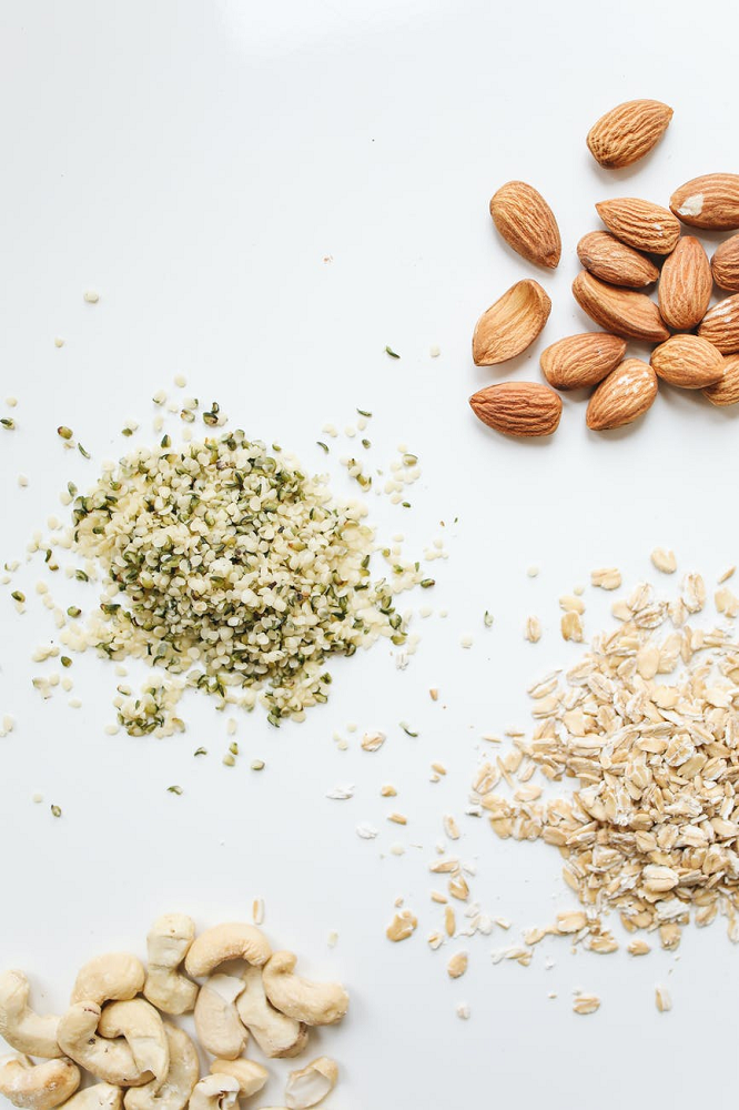 The Top 9 Healthy Nuts For Your Snacks Time