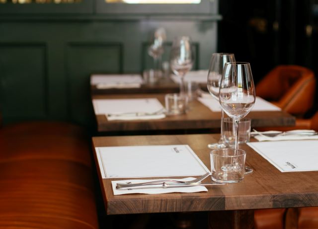 choosing restaurant