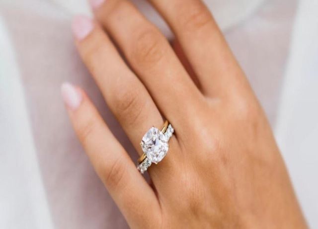 moissanite engagement rings