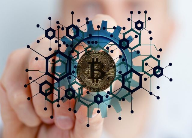 fiat vs cryptocurrency