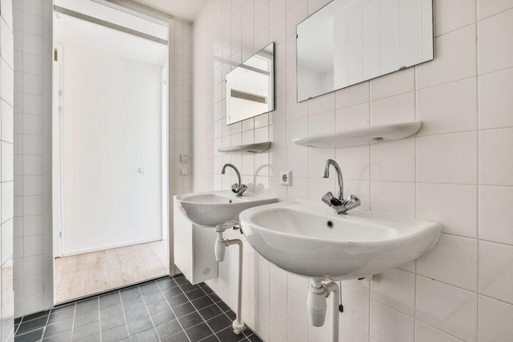 sanitary ware supplier