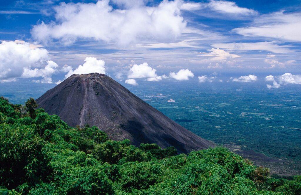 best-ravel-places-visit-in-san-salvador