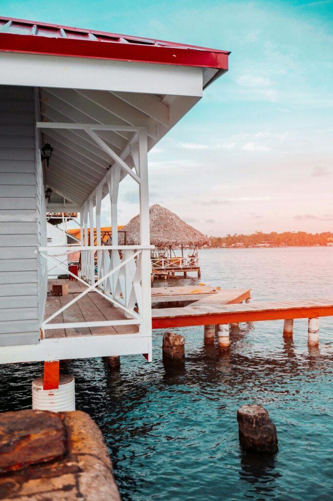 bocas del toro homes