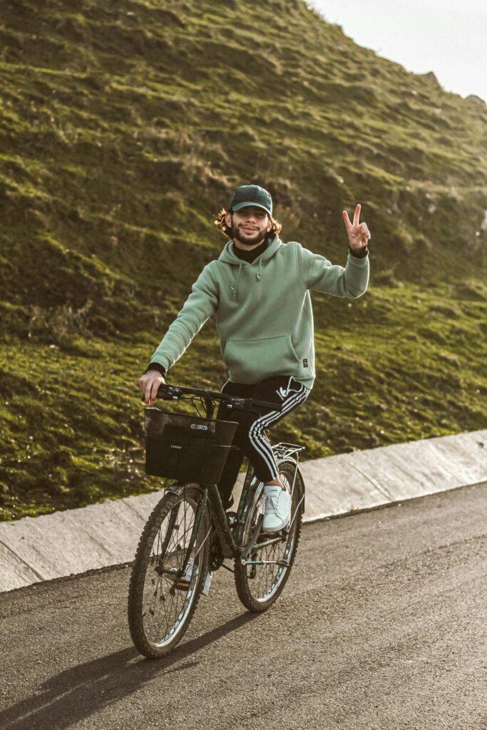 men sweatshirt with trackpant
