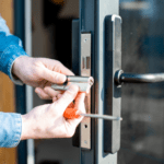 Factors to Consider While Choosing Emergency Lockout Services in Montreal